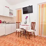 Pensjonat Roso Makarska